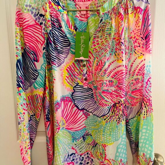 Lilly Pulitzer Vibrant Floral Blouse NWT! - Picture 3 of 7